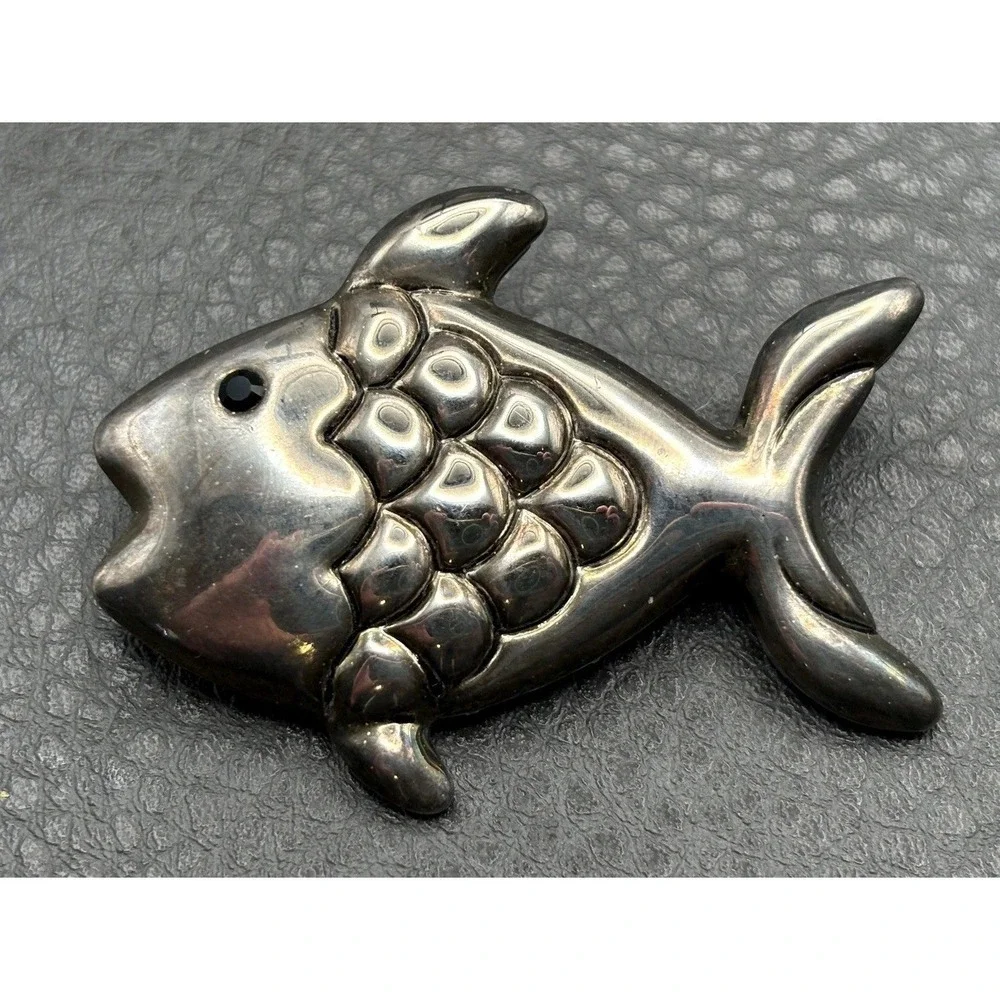 Vintage Silver Tone 3D Puffy Fish Brooch Pin Pendant